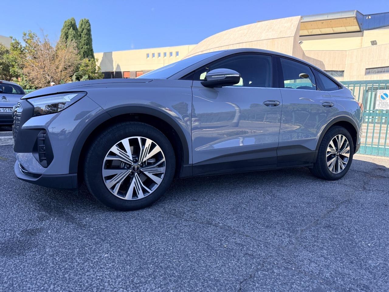 Audi Q4 35 Sportback e-tron 170cv BLACKFRIDAY