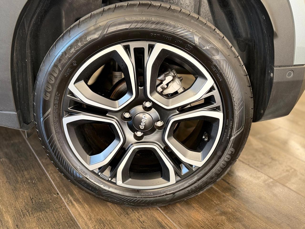 Jeep Avenger 1.2 Turbo 100 CV Summit