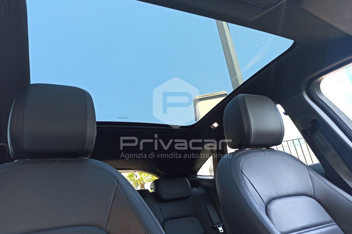 JAGUAR E-Pace 2.0 AWD aut. R-Dynamic S