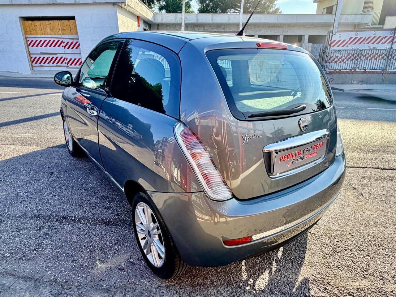 Lancia Ypsilon 1.2 69 CV Unyca 11/2011