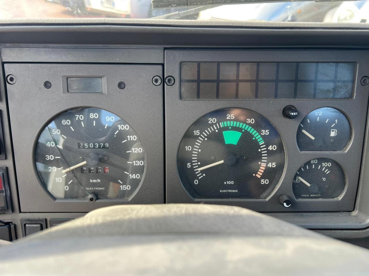 Iveco Daily Carroattrezzi