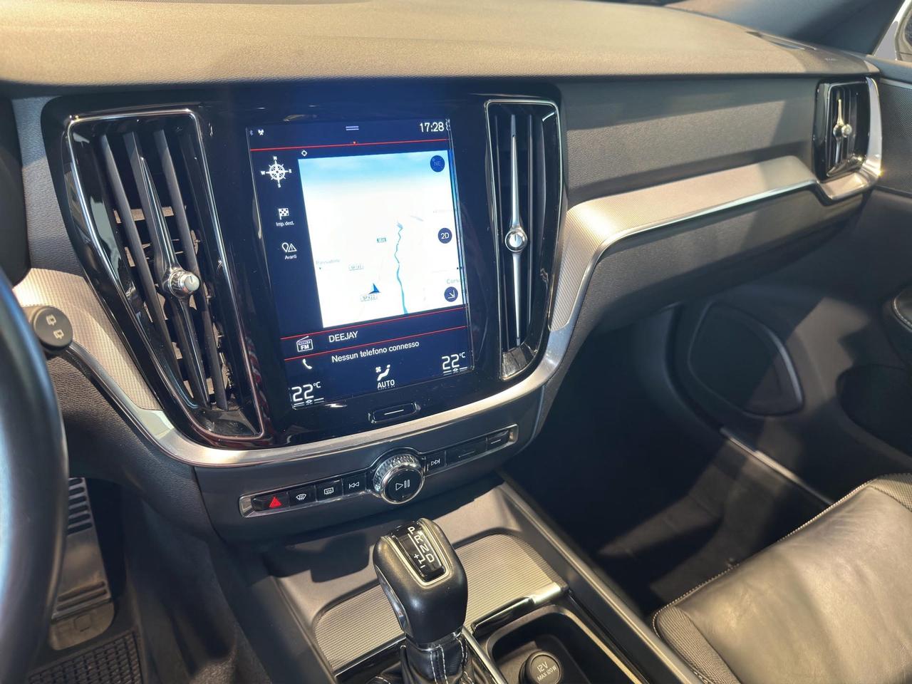 Volvo V60 2.0 d4 R-design awd geartronic my20