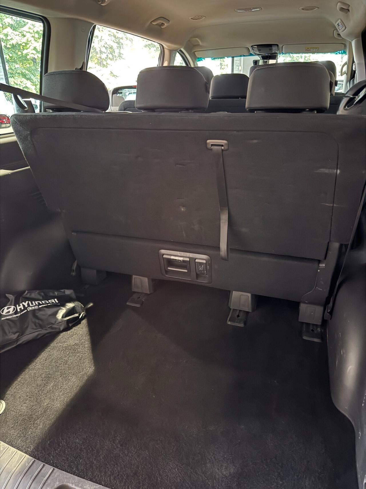 Hyundai STARIA 2.2 Wagon 2wd auto Led App conn 9p 18" (+Iva)