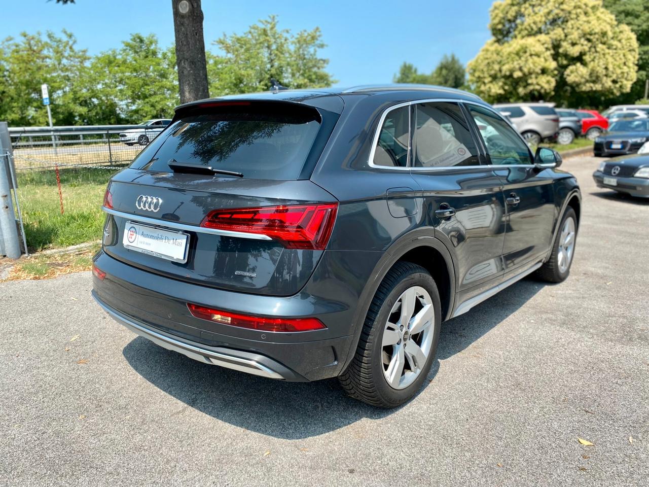 Audi Q5 40 2.0 tdi mhev 12V quattro s-tronic 204cv FARI MATRIX