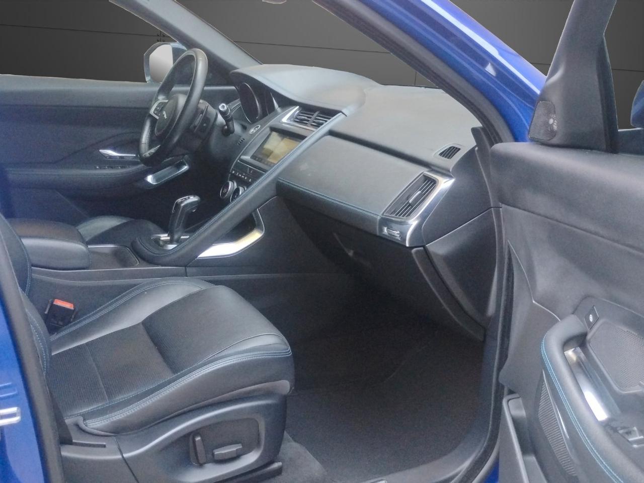 Jaguar E-Pace 2.0d i4 R-Dynamic.240cv.PANORAMA.