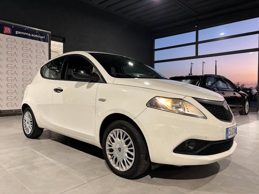 Lancia Ypsilon 1.2 69 CV Elefantino Blu 47.000KM NEOPATENTATI