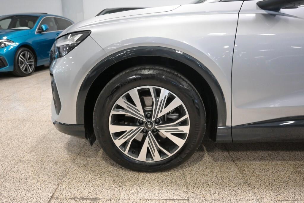 Audi Q4 35 e-tron Business