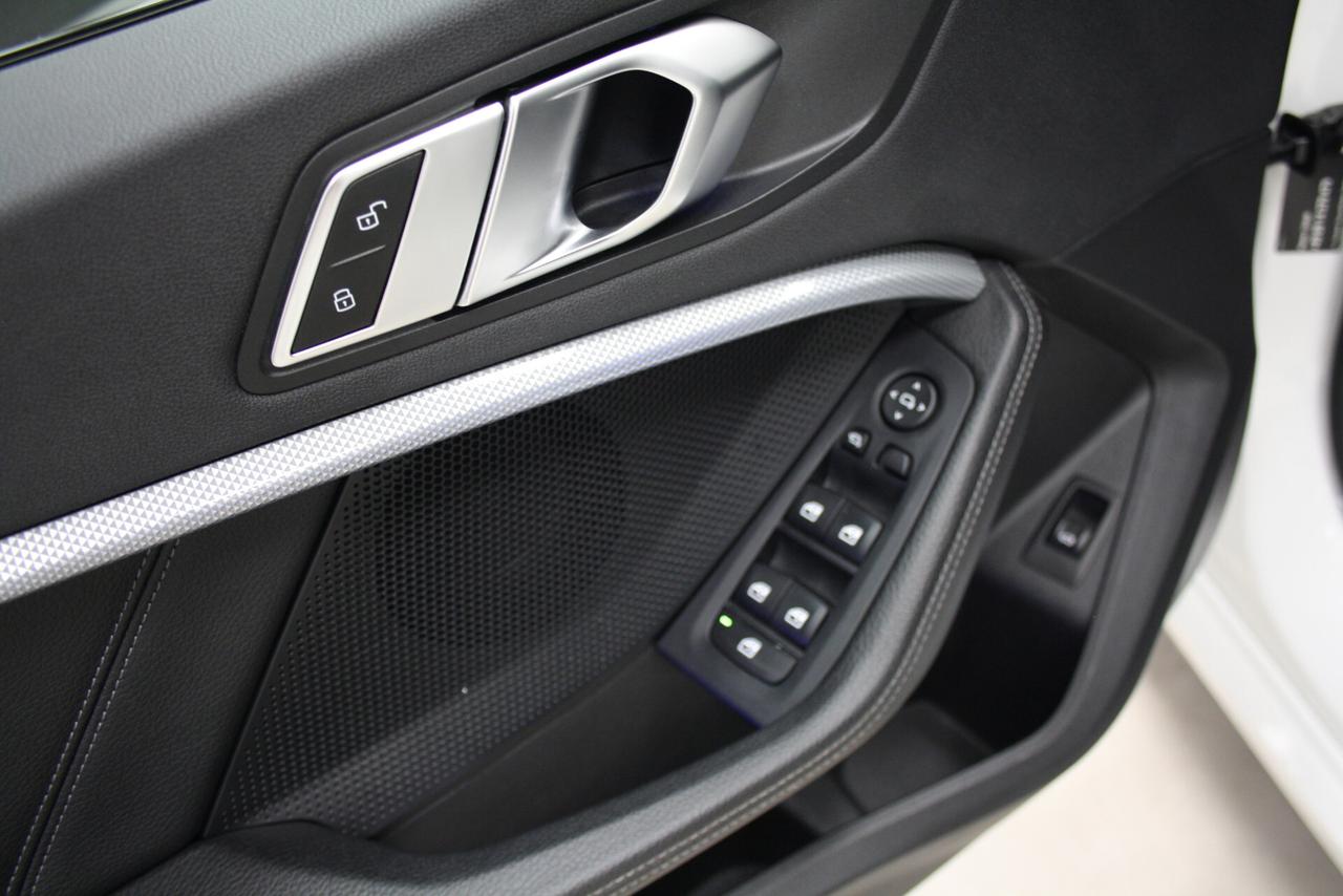 BMW 118D AUTOM 150CV SPORT *2021