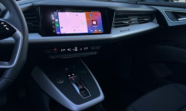 AUDI Q4 e-tron Advanced