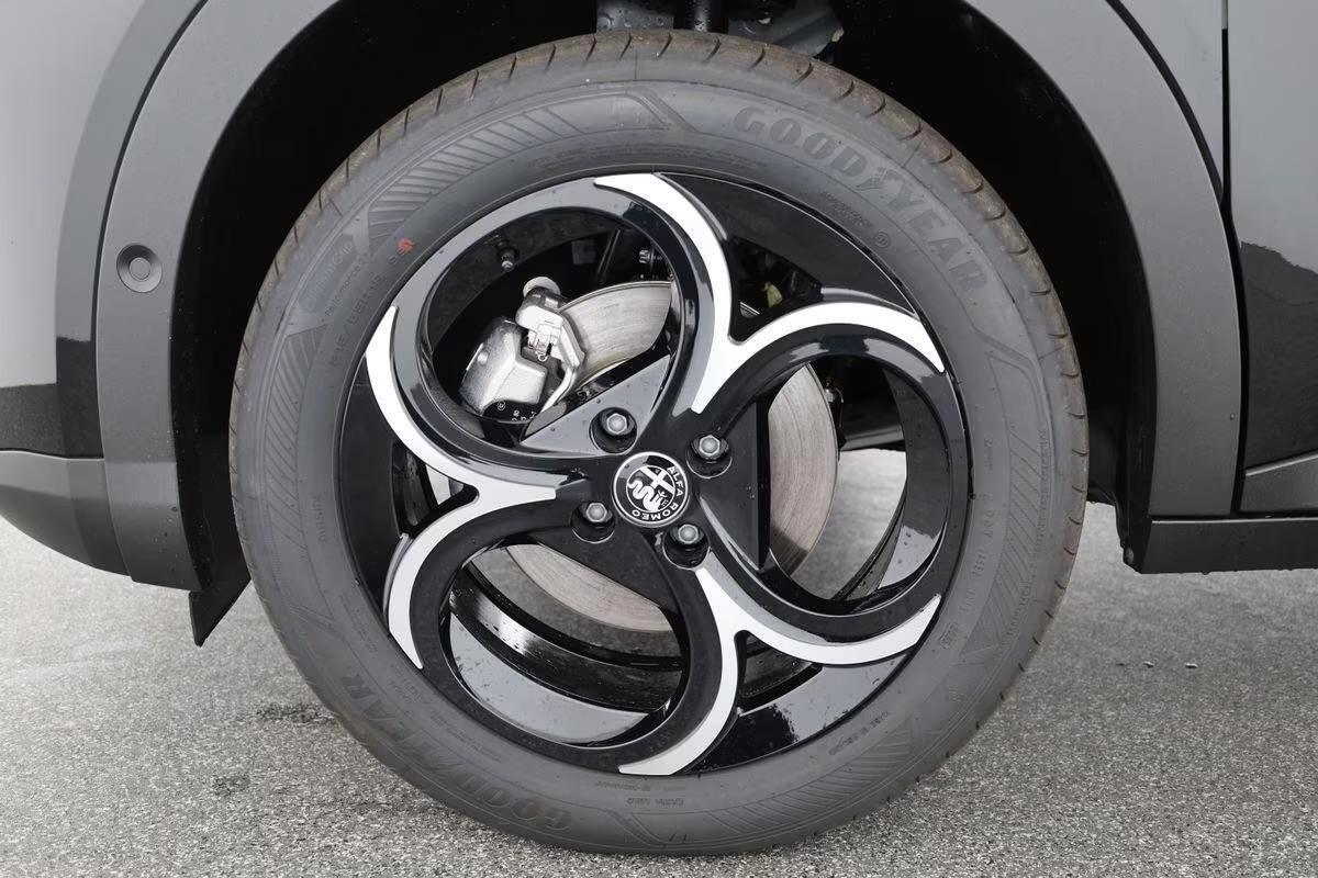 Alfa Romeo Junior 1.2 145 CV Hybrid eDCT6 Speciale