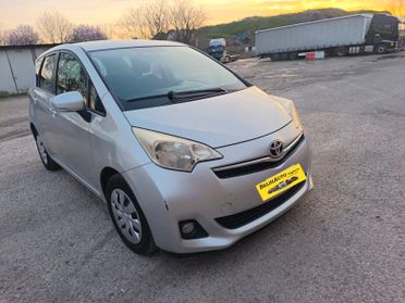 Toyota Verso-S 2011---1.3 Benzina Neopatentati