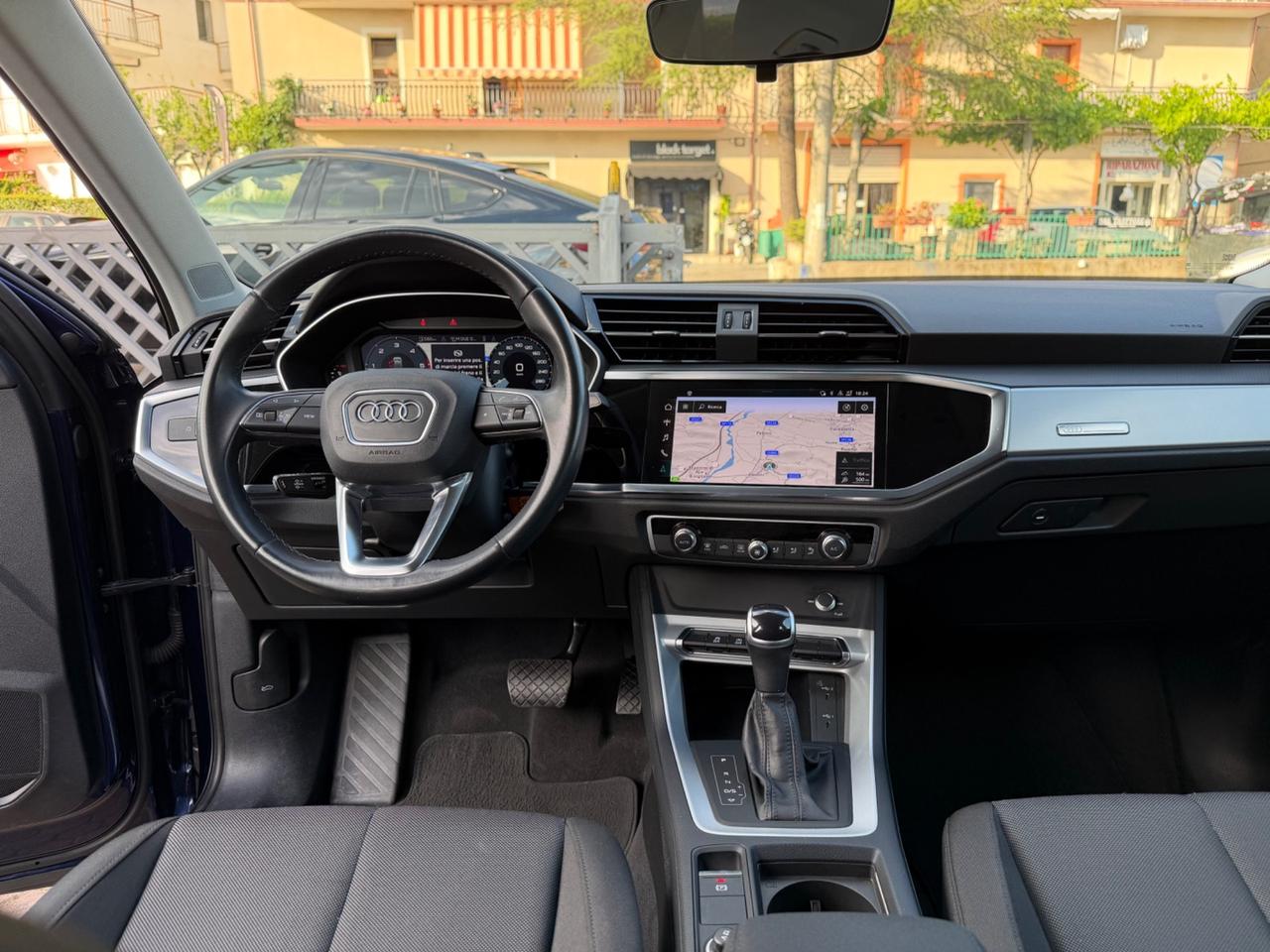 Audi Q3 35 TDI S tronic Business Advanced