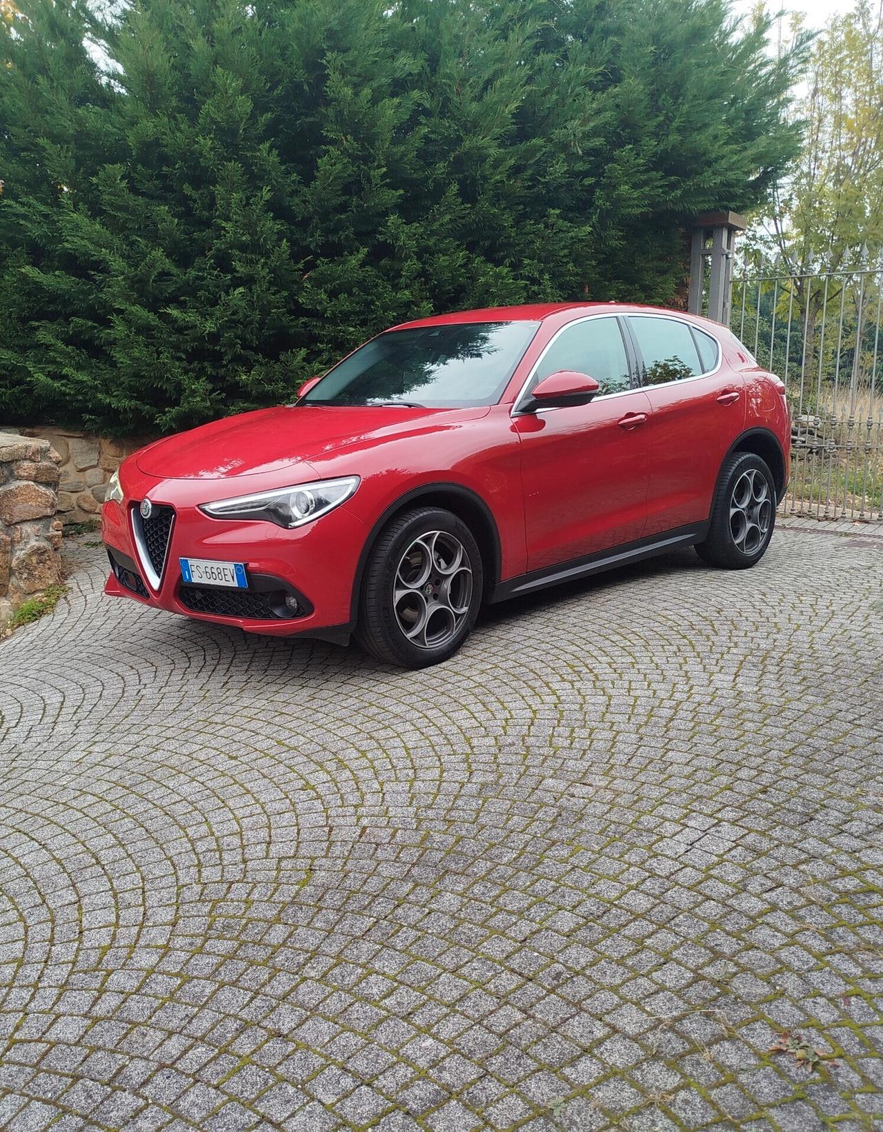 Alfa Romeo Stelvio 2.2 Turbodiesel 210 CV AT8 Q4 Super