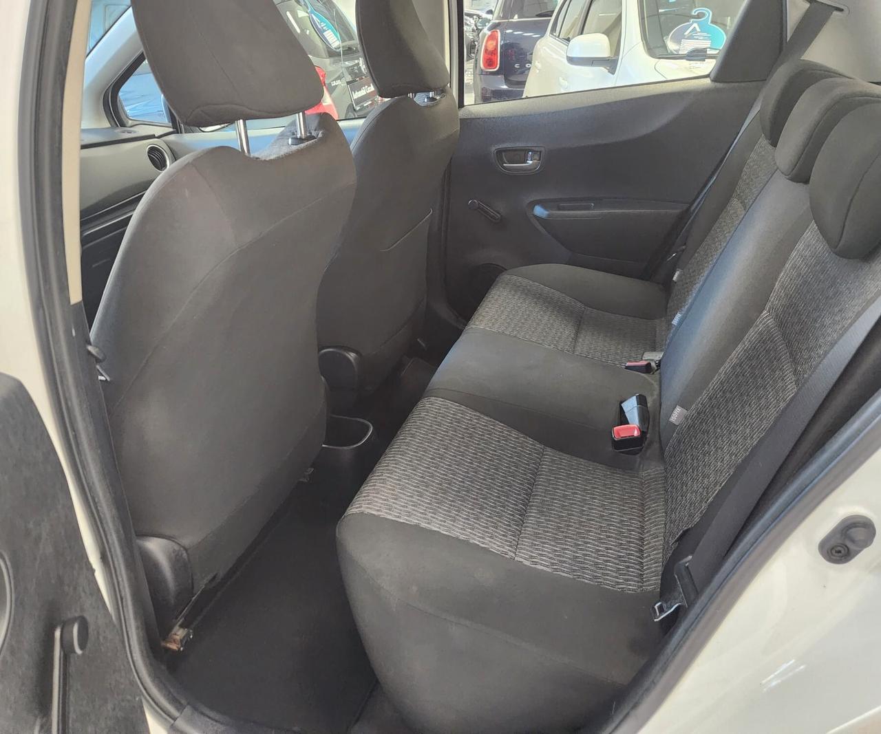 Toyota Yaris 1.4 D-4D 5 porte Lounge