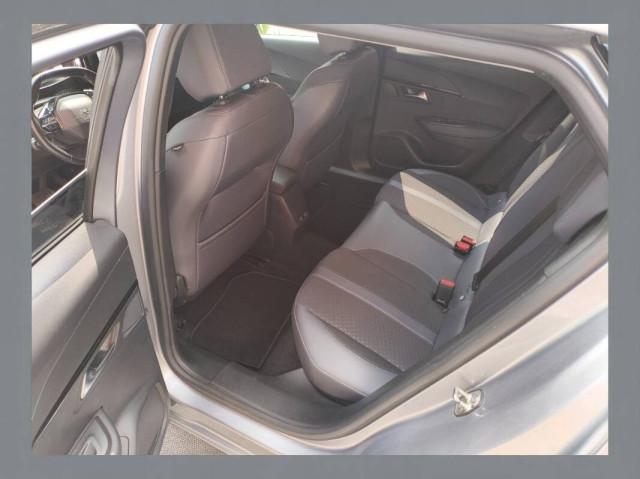 Peugeot 2008 2008 II 2020 1.5 bluehdi Allure Navi Pack 130cv