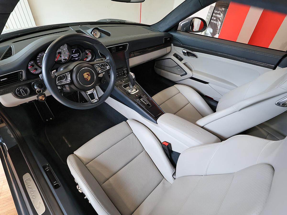Porsche 911 3.8 Turbo S Coupé