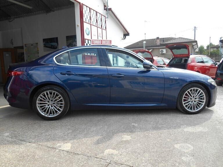 Alfa Romeo Giulia 2.2 Turbodiesel 210 CV AT8 AWD Q4 Veloce