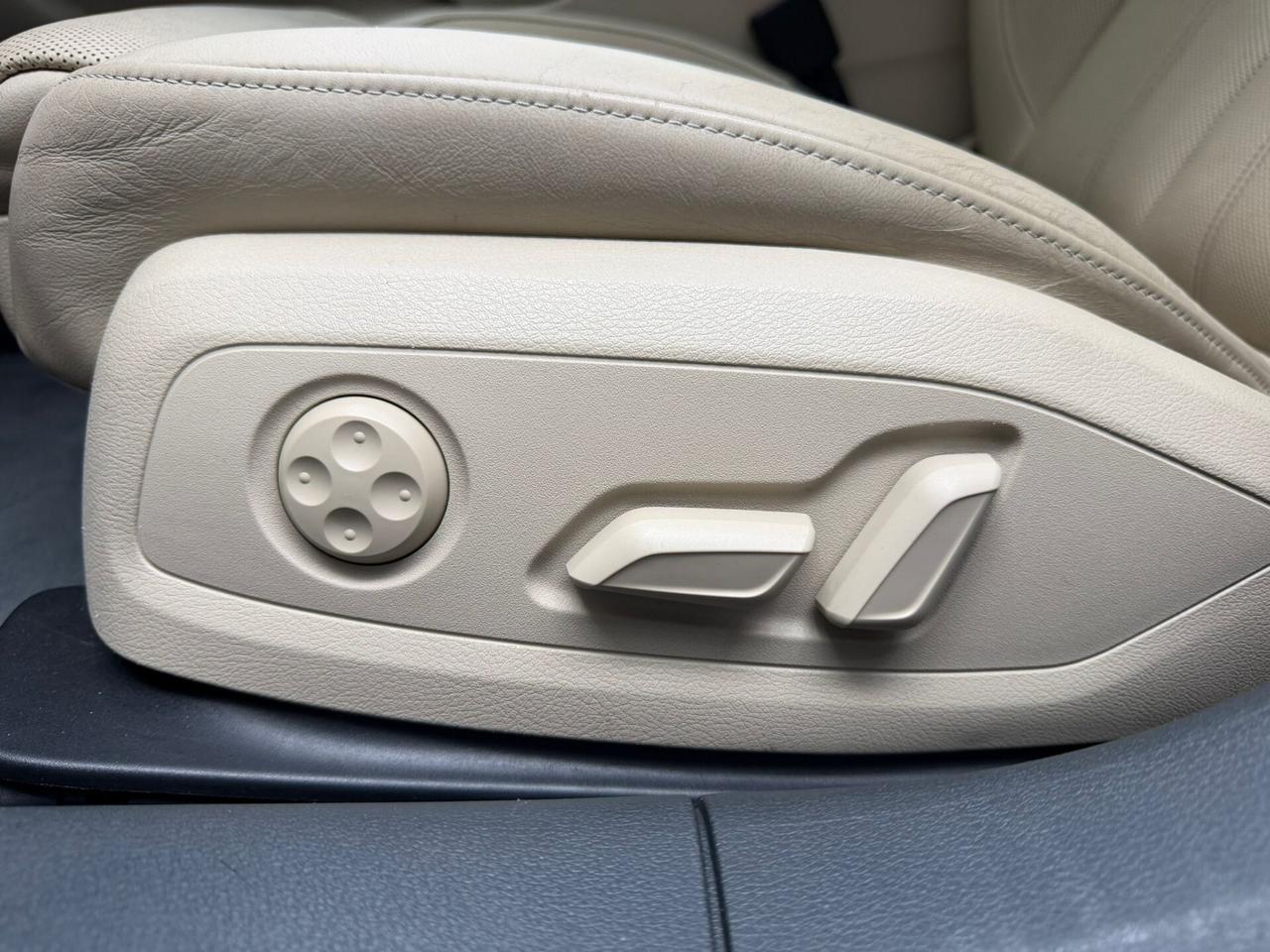 Audi A4 Avant 45 TFSI quattro S tronic line edition