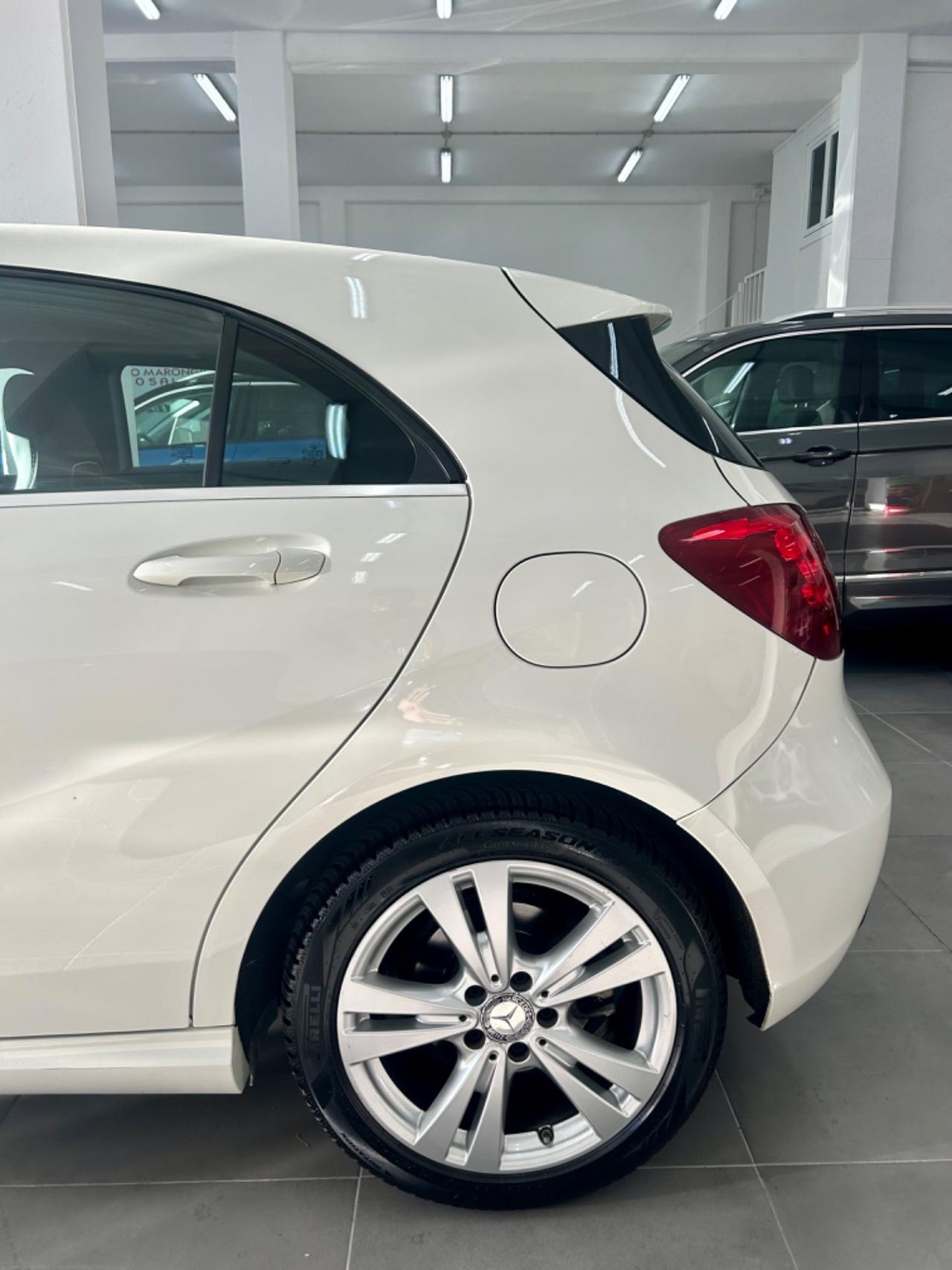 Mercedes CLASSE A 180 d Sport FINANZIABILE