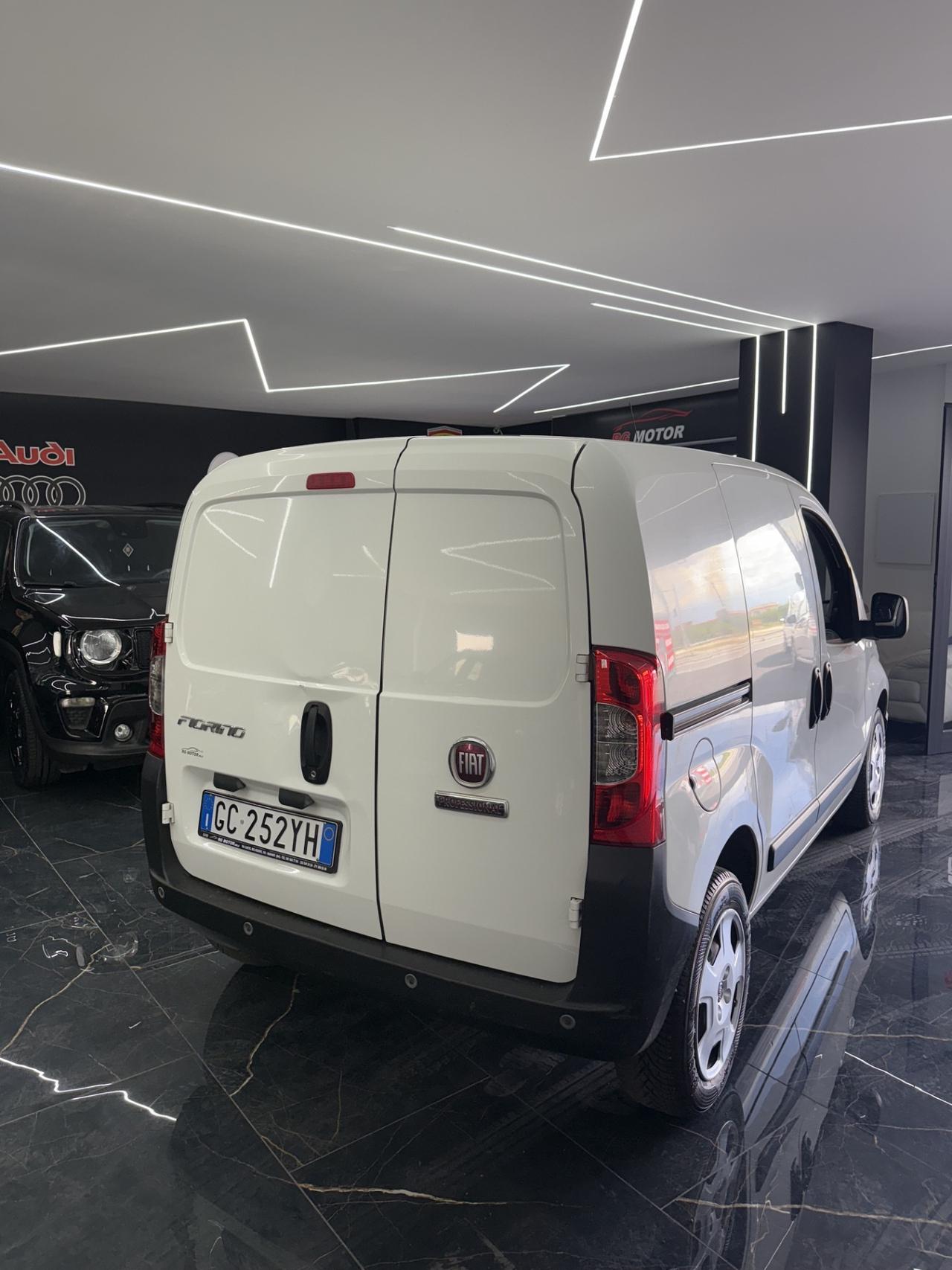 Fiat Fiorino 1.3 MJT 95CV Combinato Adventure
