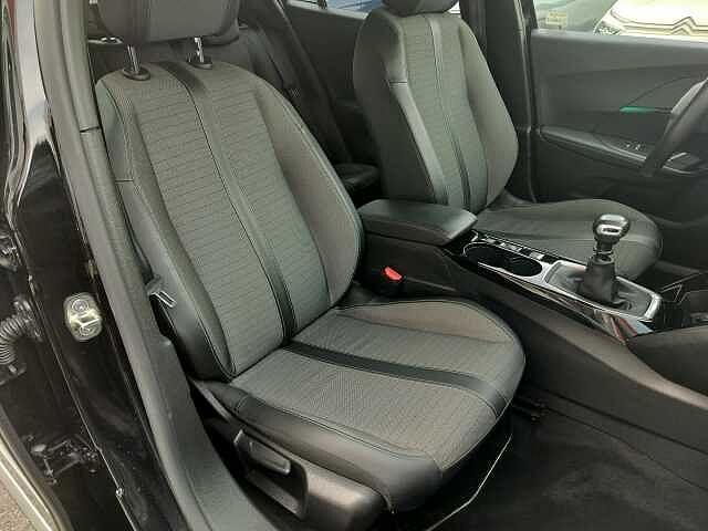 Peugeot 2008 BlueHDi 110 S&S Allure Pack