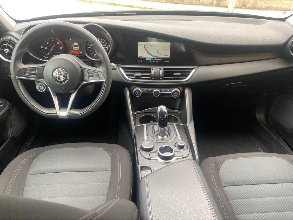 Alfa Romeo Giulia 2.2 Turbodiesel 150 CV AT8 Busin