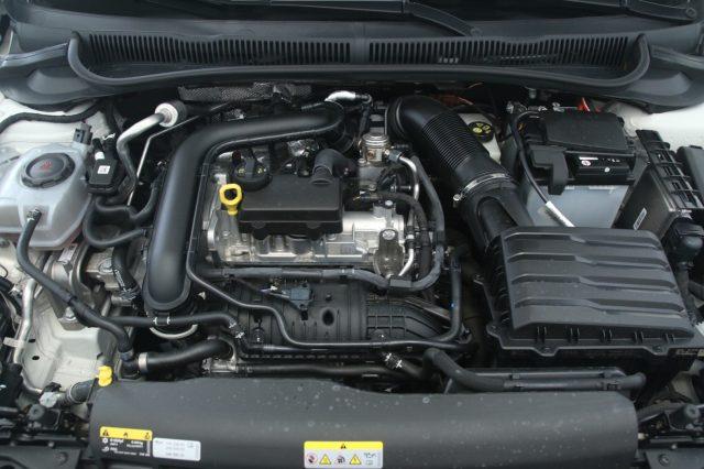 VOLKSWAGEN Polo 1.0 TSI Life / Neopatentati