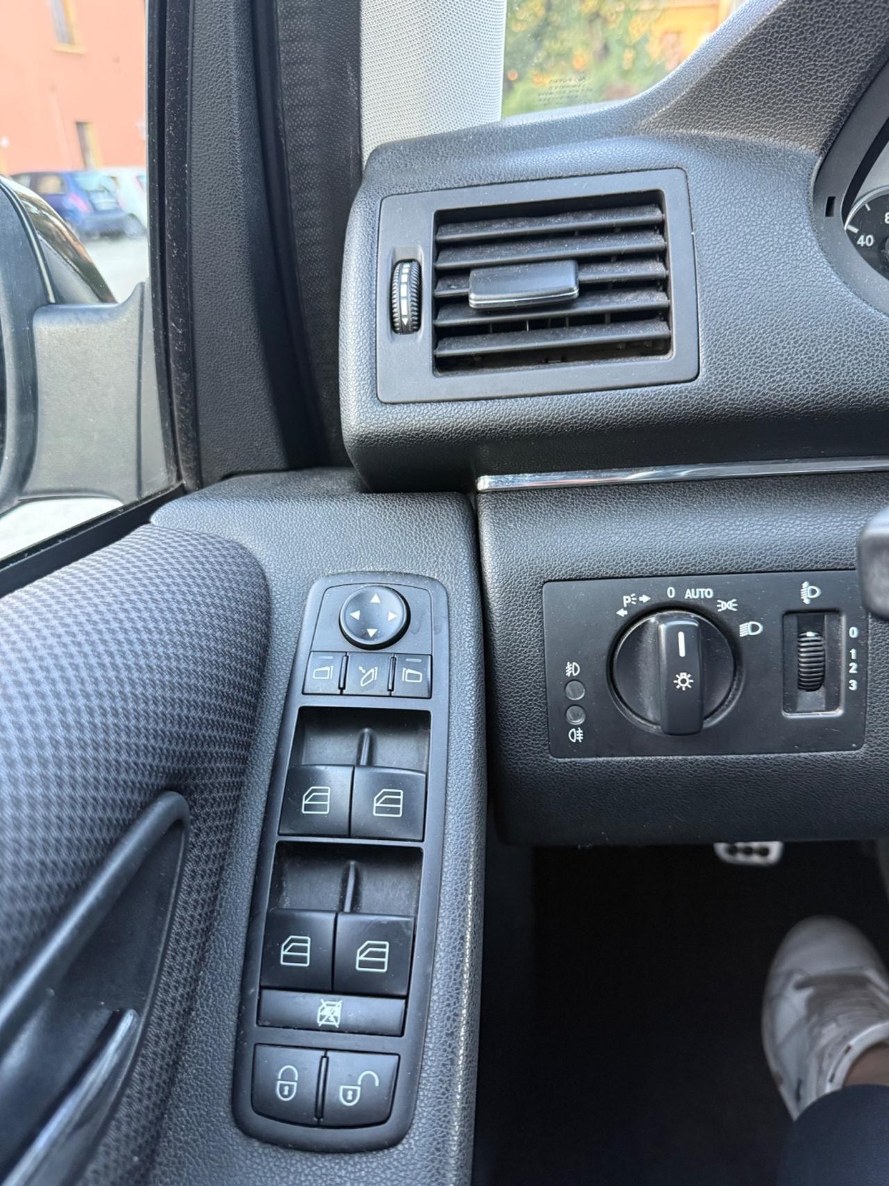 Mercedes-benz A 180 CDI Premium