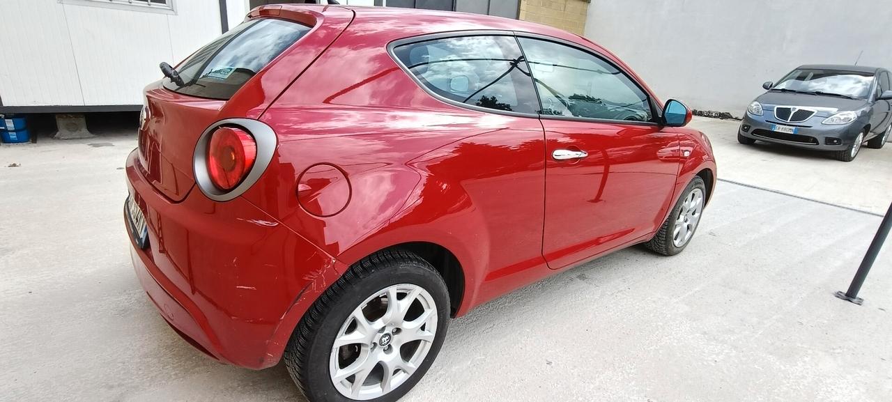 Alfa Romeo MiTo 1.4 78 CV Distinctive Sport Pack