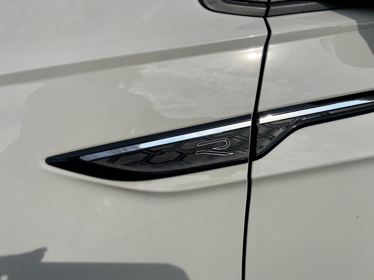 Volkswagen Taigo 1.5 TSI ACT 150 CV DSG R-Line