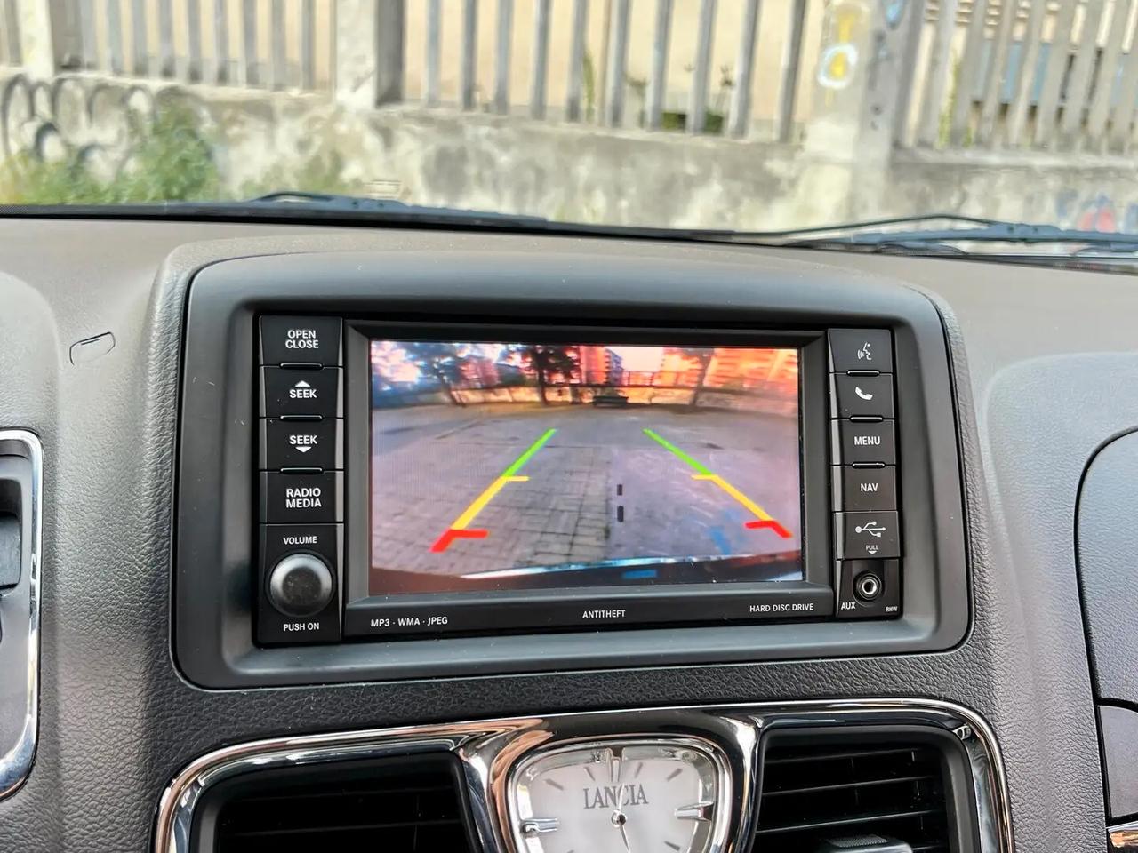 Lancia Voyager 2.8 Turbodiesel Platinum 177 CV