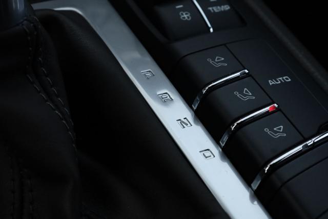 PORSCHE Macan 2.0 245CV aut. 4x4 Prezzo Netto