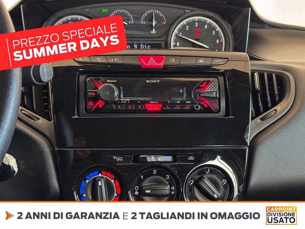 LANCIA Ypsilon 1.2 silver 69cv del 2017