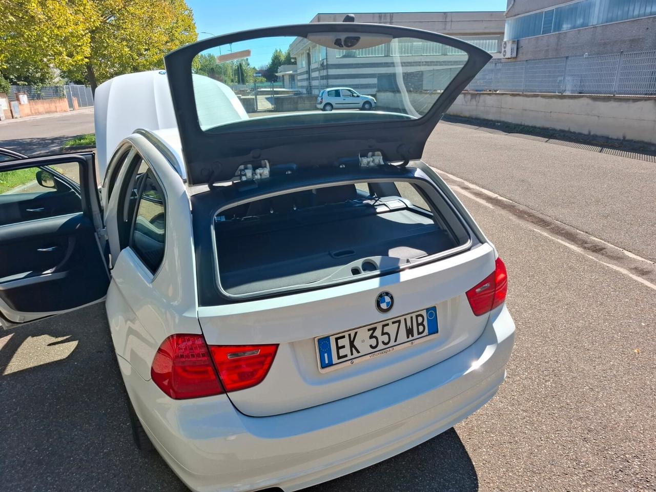 Bmw 318 SW 2.0 TDI 143CV del 2011 NEOPATENTATI