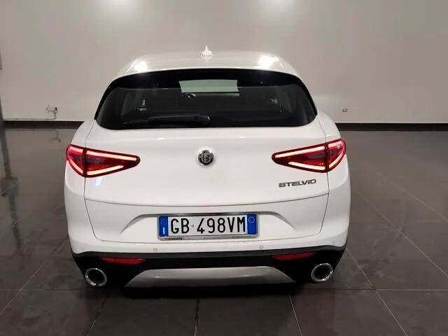 Alfa Romeo Stelvio 2.2 Turbodiesel 160 CV AT8 RWD Business