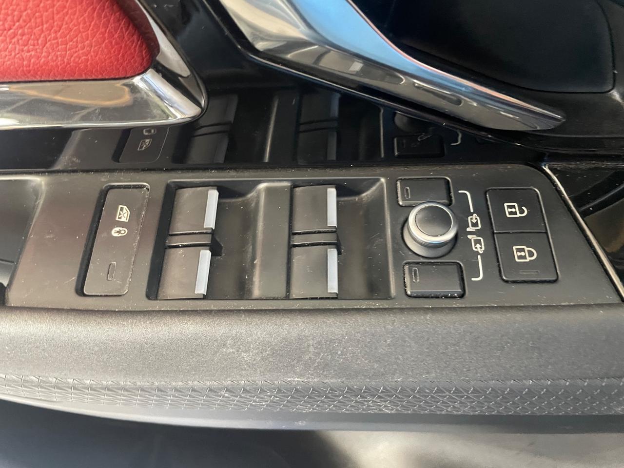Land Rover Range Evoque 2.0 I4 249 CV AWD Auto R-Dynamic - Nessun vincolo