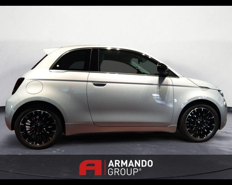 FIAT 500 (2020-->) Berlina Hybrid Icon