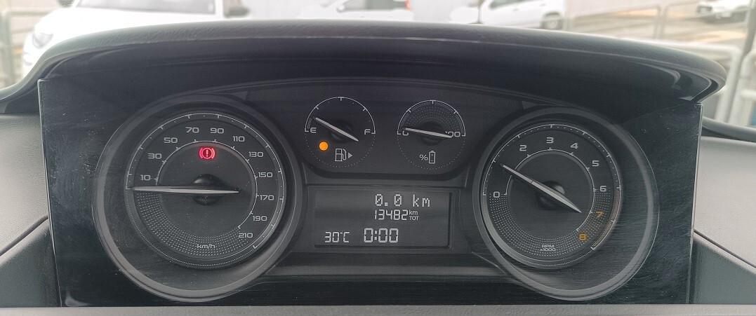 Lancia Ypsilon 1.0 FireFly 5 porte S&S Hybrid Platino