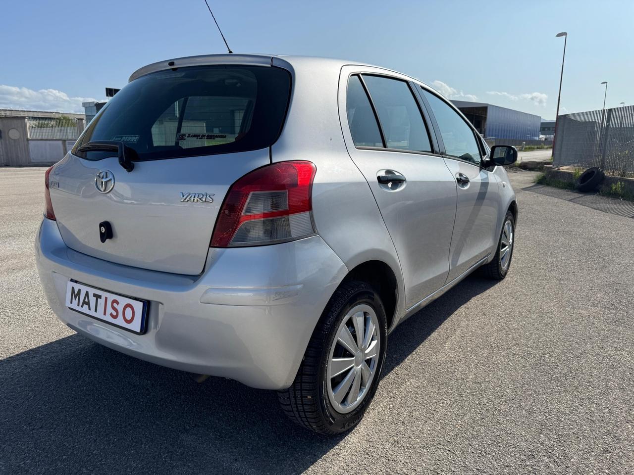 Toyota Yaris 1.0 5p LUXURY PACK