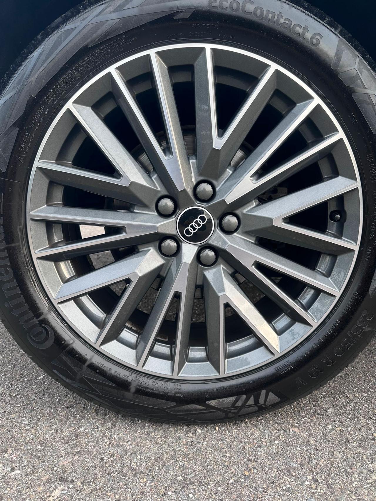 Audi Q3 35 TDI S tronic line edition