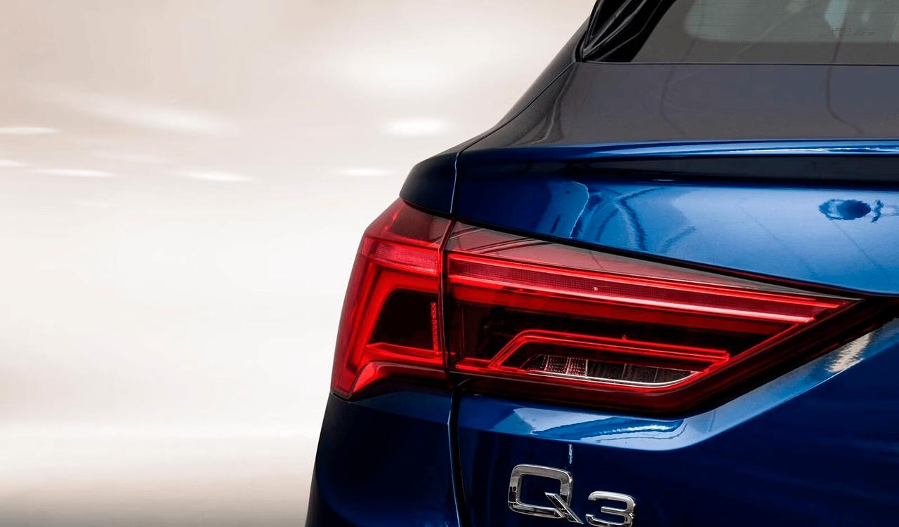 Audi Q3 Sportback 45 TFSIe S line Business