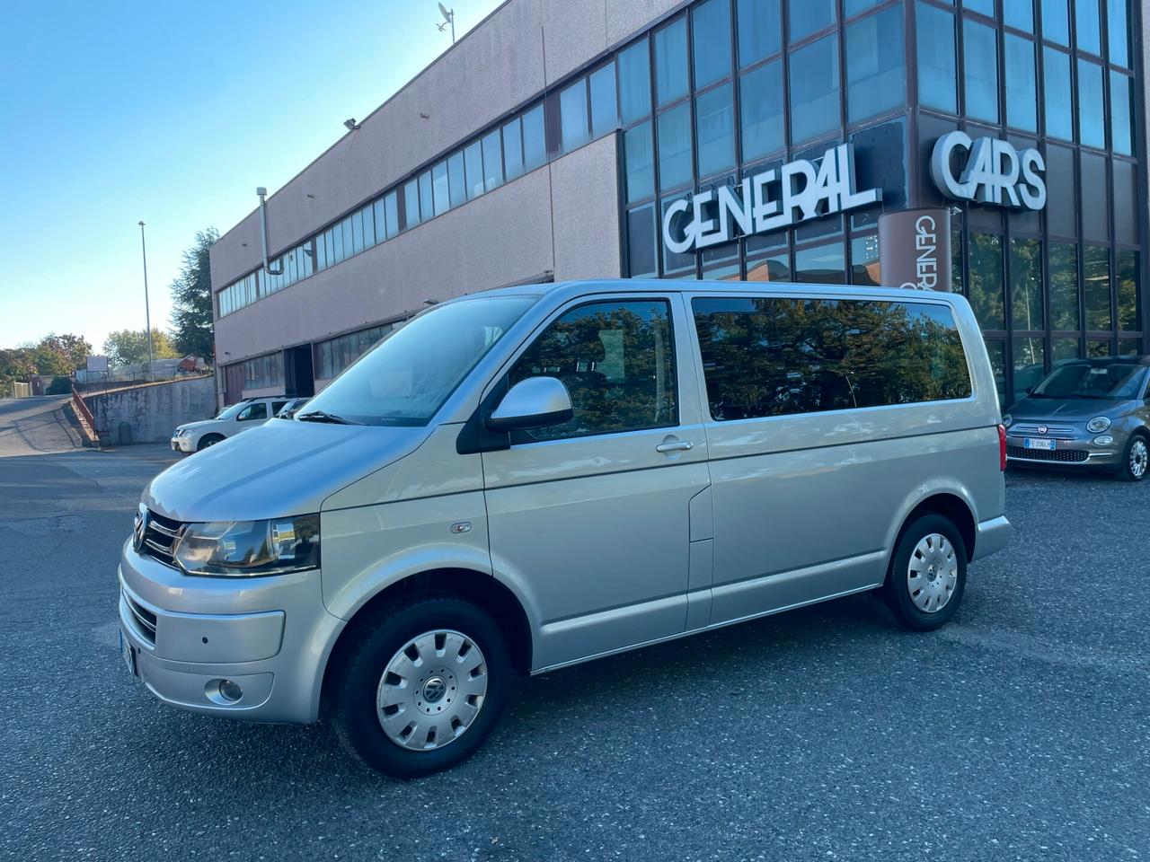 Volkswagen Transporter Caravelle 2.0 TDI 140CV PL Trendline 9 POSTI