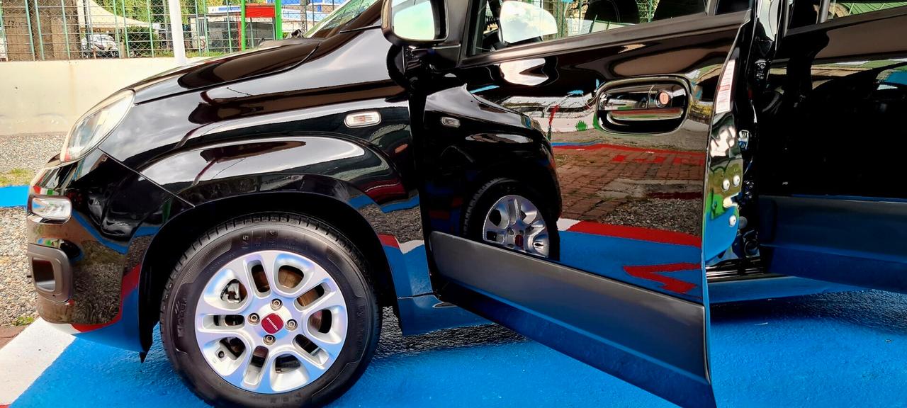 FIAT PANDA 1.2 BENZINA LOUNGE KM 59 MILA EURO 6