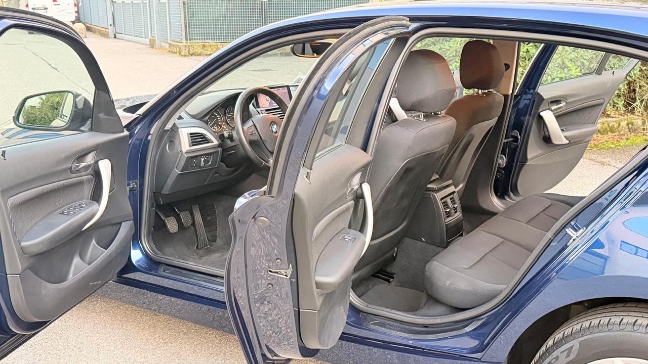 Bmw 116 116d 5p. Efficient Dynamics Urban