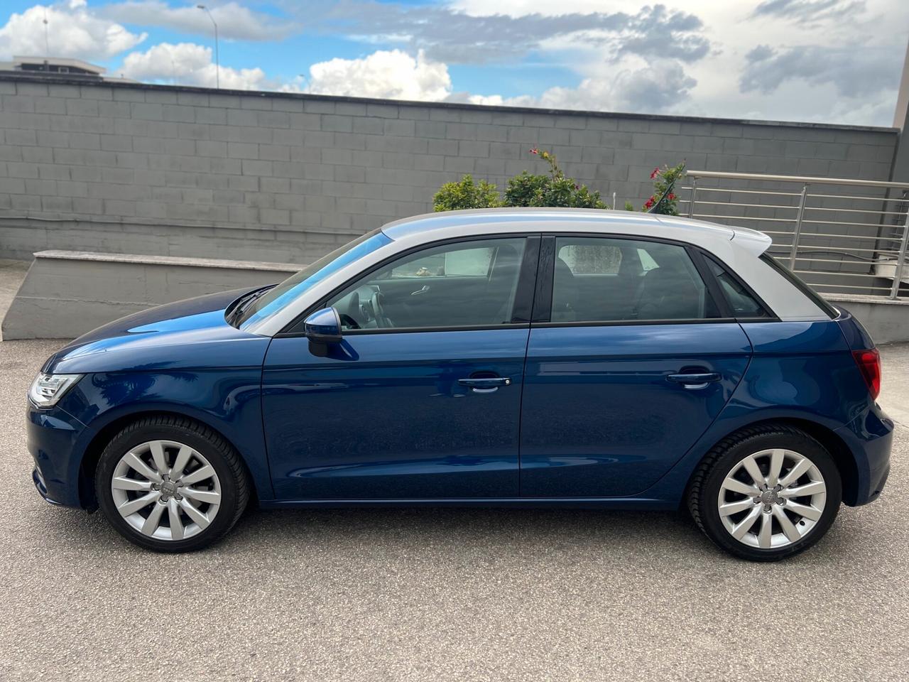Audi A1 SPB Sportback 1.6 tdi 115cv s-tronic LED/PDC/16;