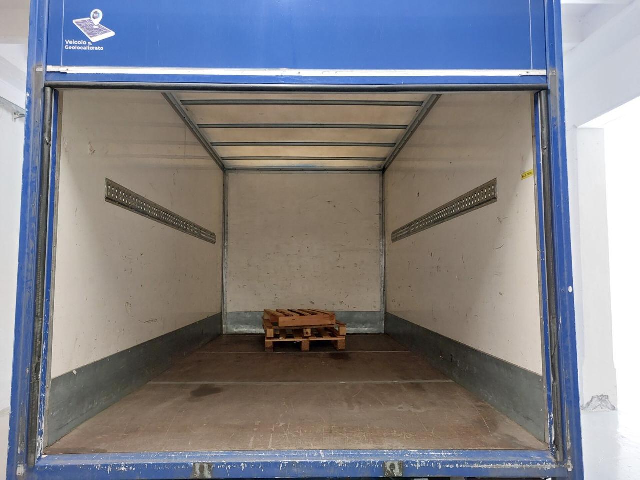 PEUGEOT Boxer (3ª serie) Boxer 335 2.2 BlueHDi...