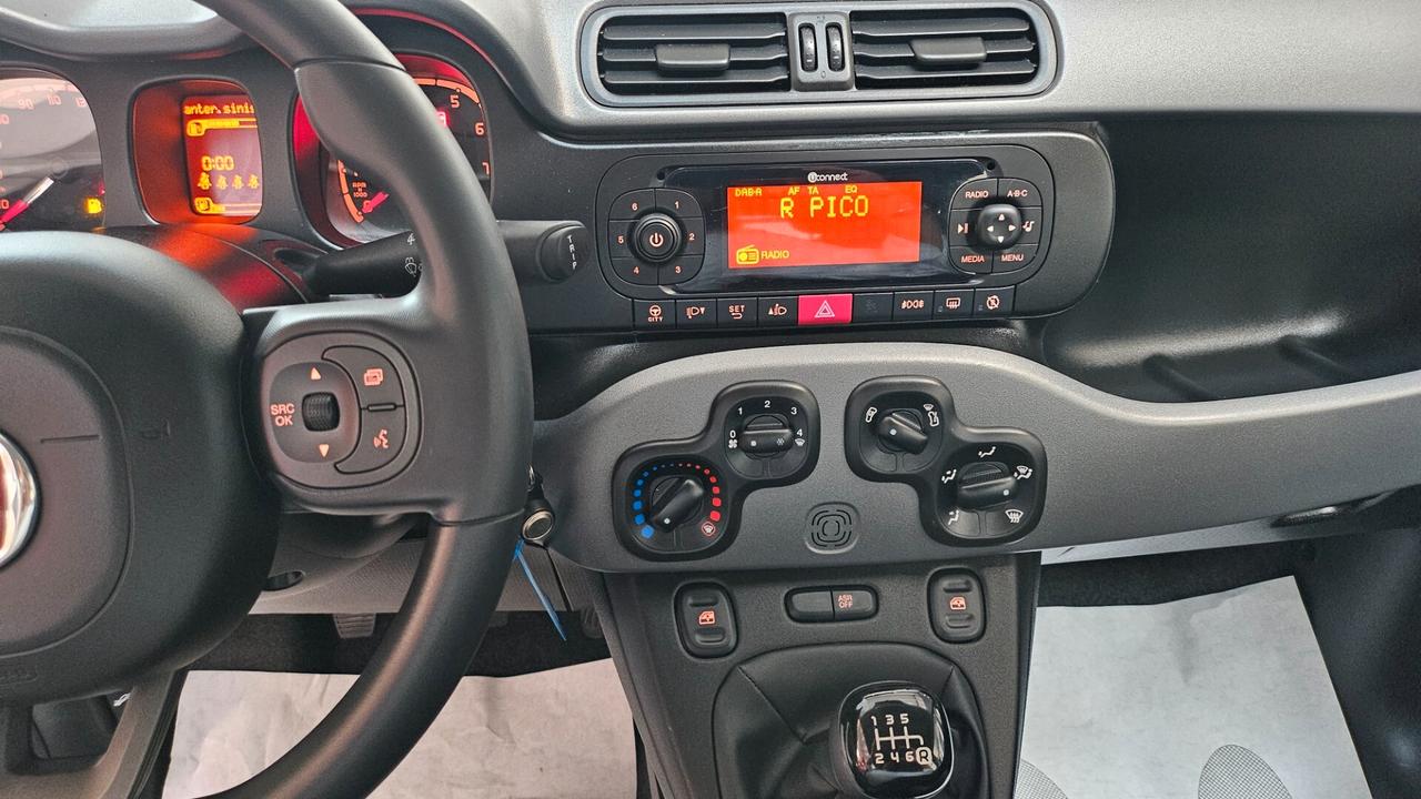 Fiat Panda 1.0 IBRIDA city life Targa GH966MR