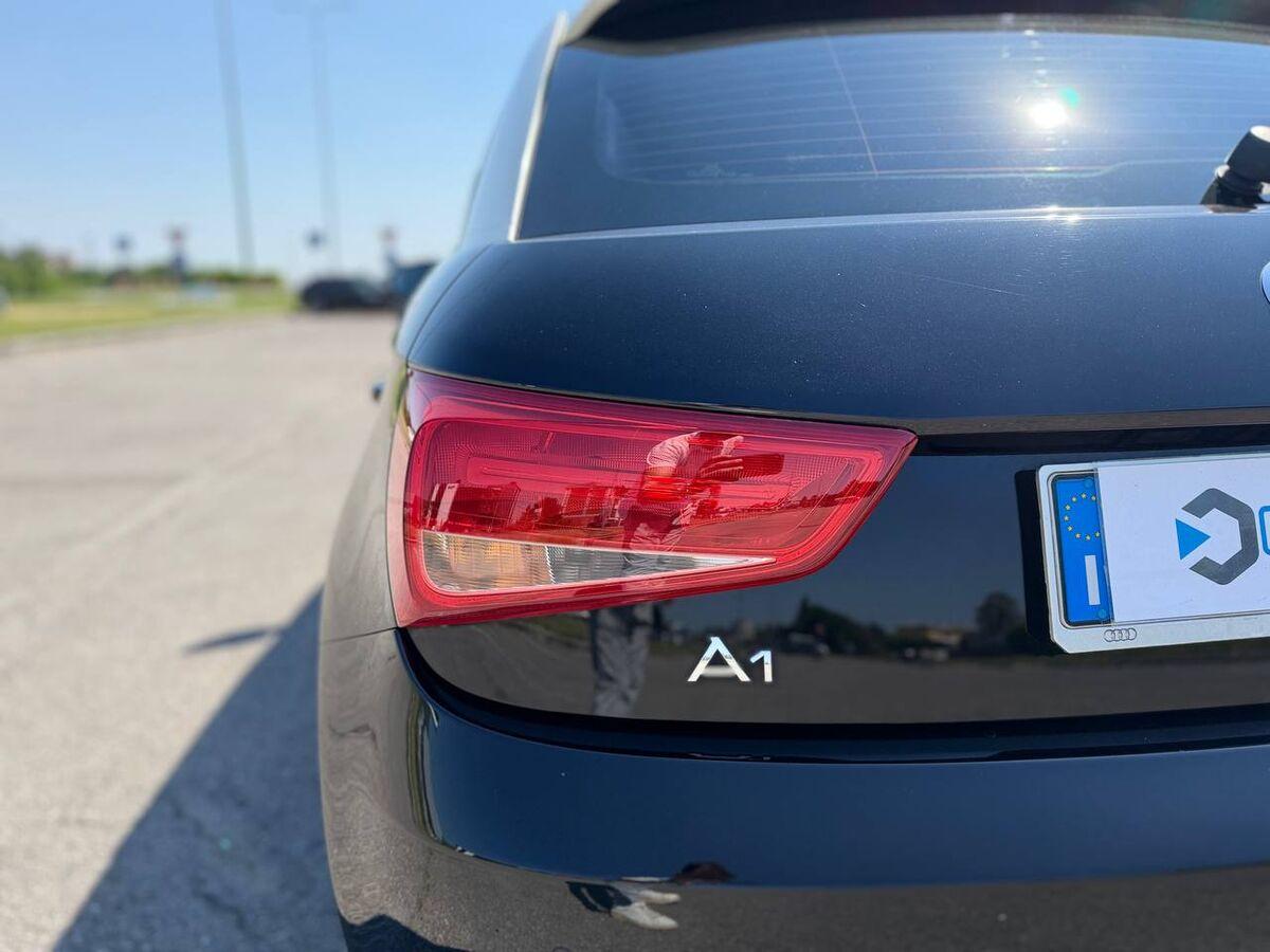 Audi A1 1.6 tdi Admired 90cv