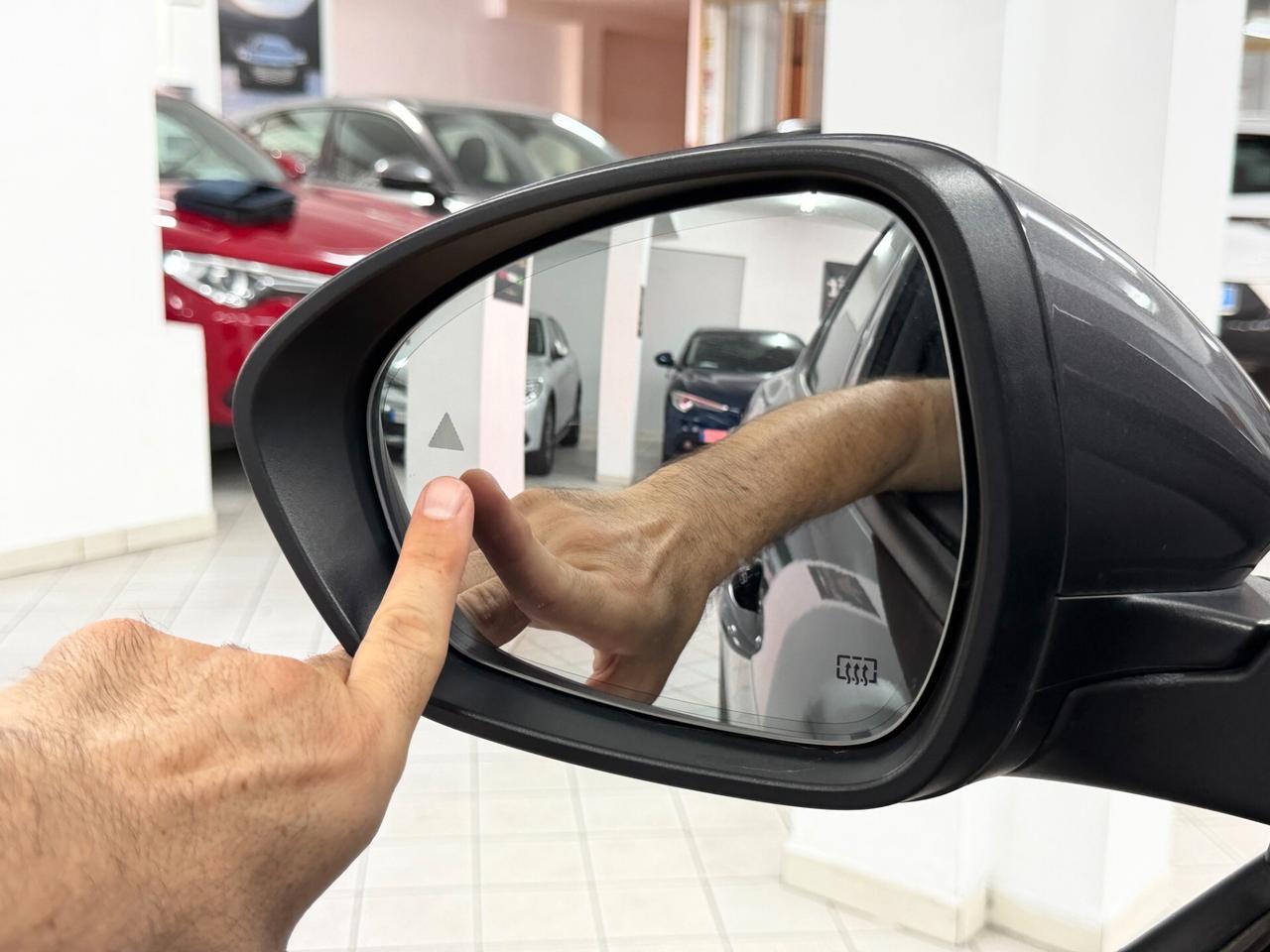 Alfa Romeo Stelvio 2.2 TD 160 CV SUPER BUSINESS NAVI RETROCAMERA SENSORI ANTERIORI E POSTERIORI PERFETTA UNIPRO'