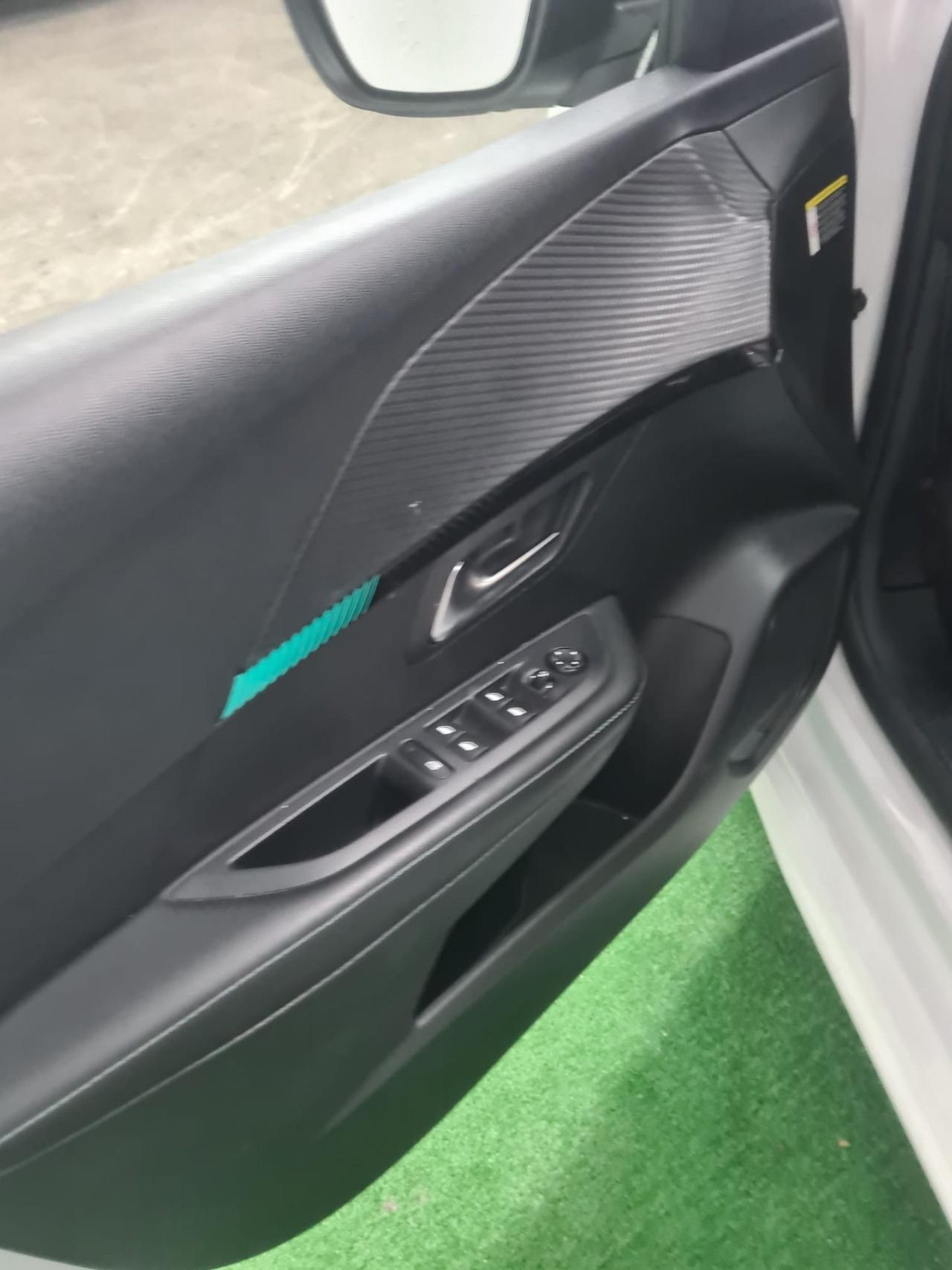 Peugeot 208 PureTech 100 Stop&Start 5 porte GT Pack